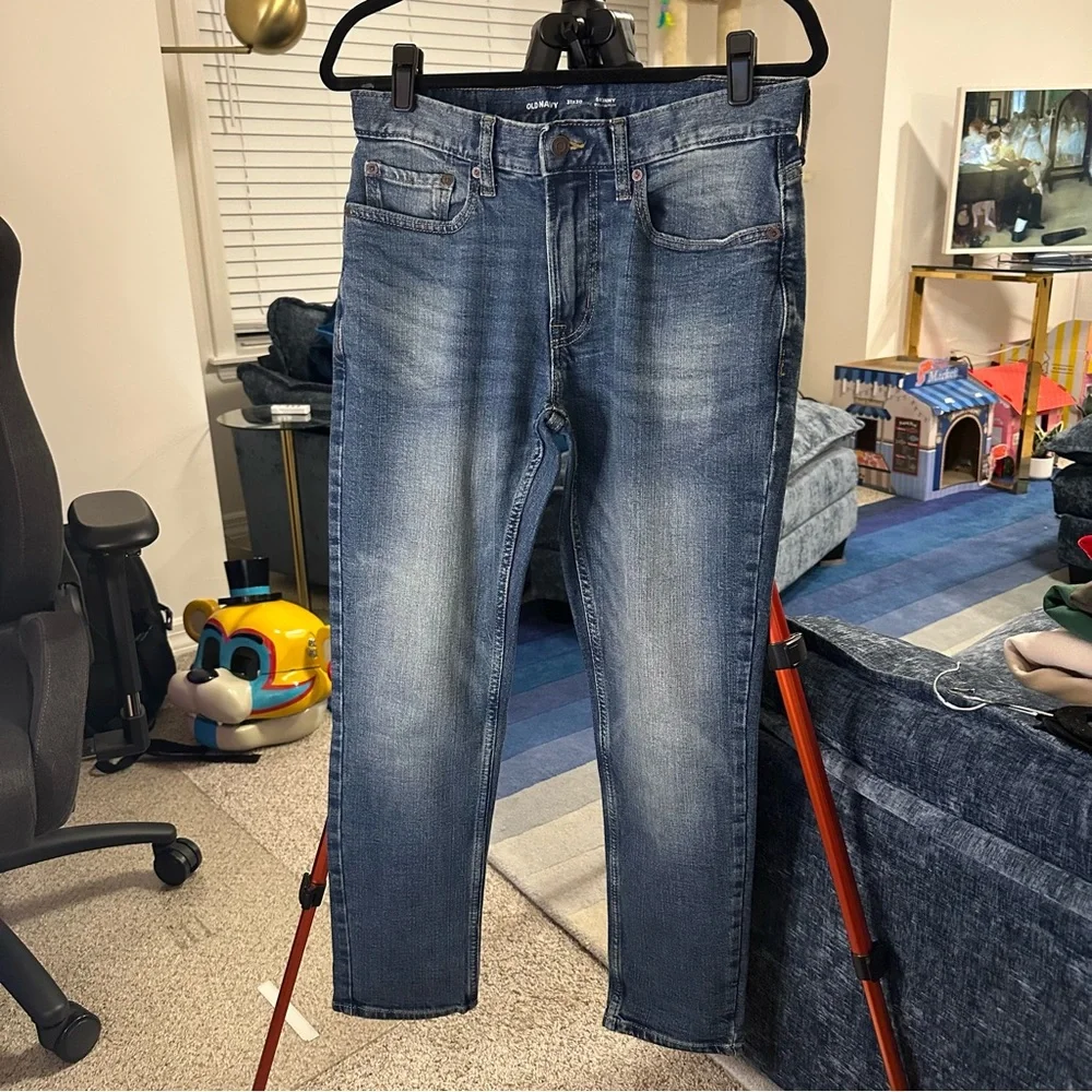 Old Navy Skinny Built-In Flex Medium Wash 31 x 30